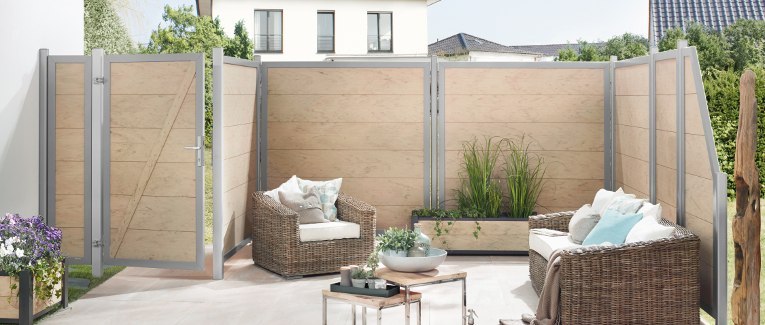 Wetterfeste WPC-Sichtschutzzäune München | HolzLand Kern bei Kirchseeon